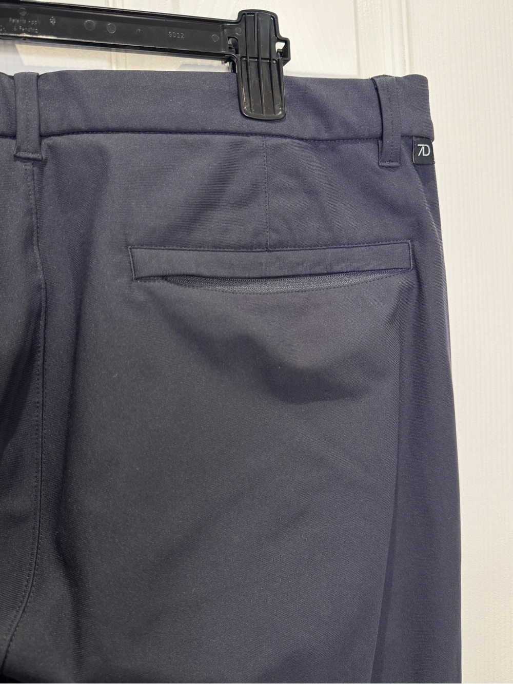 7 Diamonds Infinity Chino Athletic Pants Men's 36x32 Navy Blue Golf Athleisure - Picture 6 of 7